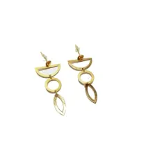 گوشواره مینیمال اشکال